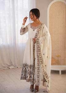 ชุดผ้าแคนวาสลาย Kali แบบเต็มตัวพร้อมผ้าคลุมไหล่ Anarklai และผ้าพันคอ พร้อมสวมใส่ - Product Image 5