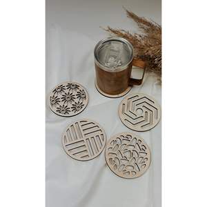 Sous-verres élégants en MDF gravés au laser pour la décoration de la maison, tapis et coussinets de protection de table durables - Product Image 6