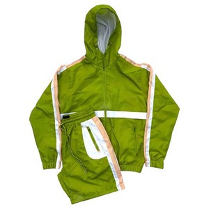 ชุดเซ็ตเสื้อแจ็คเก็ตวินด์เบรกเกอร์และกางเกงขาสั้นแบบสั่งทำปี 2026 ผ้าไนลอนน้ำหนักเบา สไตล์สตรีทแวร์ ชุดวอร์มสำหรับผู้ชาย ชุดลำลองฤดูร้อนสำหรับผู้ชายและผู้หญิง - Product Image 4