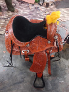 Cómodo Fancy Stitch Horse Western Pleasure Trail Riding Saddle Hecho a mano Estilo americano Cowboy Racing Saddle DE LA India - Product Image 4