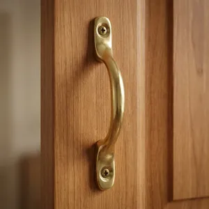 Poignées de tirage en laiton les plus vendues – Élégante quincaillerie pour meubles et fenêtres, idéales pour portes, armoires et placards – Disponibles à la vente - Product Image 1