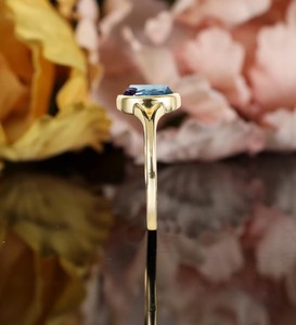 Bague Alexandrite en Argent Sterling 925, Bague de Fiançailles de Luxe, Pierre Précieuse à Changement de Couleur, Bijou de Mariée Vintage, Cadeau pour Femme, Idéal pour les Fêtes - Product Image 3