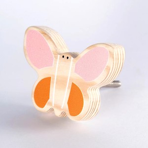 Boutons de tiroir décoratifs en bois de pin durable pour enfants, poignées de commode en forme de papillon pour meubles de chambre d'enfant, vente en gros - Product Image 1