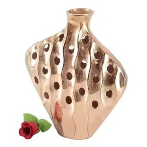 Florero Decorativo Moderno Hecho a Mano de Acero Inoxidable de Primera Calidad para Decoración del Hogar y Bodas - Product Image 4