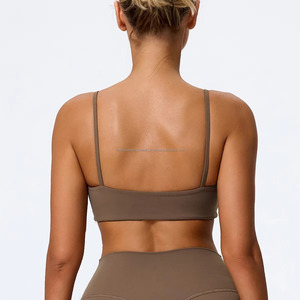 Ensemble de yoga pour femme : Haut court à col rond et dos nageur, short taille mi-haute, couleur unie, sans couture, respirant, écoresponsable, Spandex/Nylon - Product Image 2
