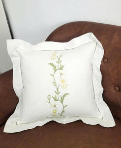 Fundas de Cojín Personalizadas al por Mayor con Bordado de Bonitas Flores de Margarita, de Lino y Algodón, Funcionales, Extraíbles y Lavables - Product Image 1