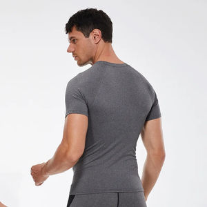 Vêtements de performance actifs légers, rashguard résistant, tenue d'entraînement durable pour athlètes, vêtements de sport professionnels, rashguard. - Product Image 3