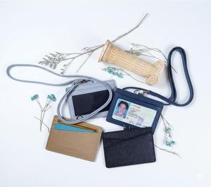 [Fortement recommandé] Porte-cartes d'identité en cuir Saffiano authentique Castello, fermeture ouverte, doublure en polyester, design unisexe, plusieurs couleurs - Product Image 1