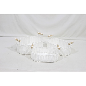 Panier de rangement décoratif ovale en corde de papier blanc tressé avec poignées en bois - Product Image 4