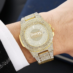 Montre de luxe pour homme, style hip-hop, à quartz, avec cadran ciel étoilé entièrement serti de diamants et bracelet en acier inoxydable avec calendrier - Product Image 5