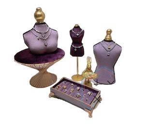 แท่นโชว์เครื่องประดับรูปกระต่ายทำจากโลหะกำมะหยี่สำหรับจัดเก็บ - Product Image 1