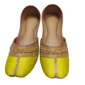 OEM ODM Handmade Ladies Khussa <b>Shoes</b> Traditional Pakistani Embroidery Khussa Anti-Slippery Comfortable Flat <b>Shoes</b> for Women - Product Image 1