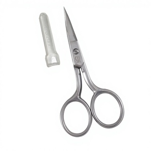 Tijeras de Manicura Profesionales de Acero Inoxidable con Hoja Recta y Afilada, Mango de Acero y Diseño de Orificio Redondo - Product Image 1