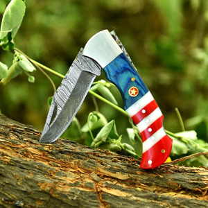 Cuchillo Plegable de Acero de Damasco Hecho a Mano al por Mayor con Mango de Resina y Madera con Bandera Americana, Cuchillo de Bolsillo EDC con Funda de Cuero - Fabricante - Product Image 4
