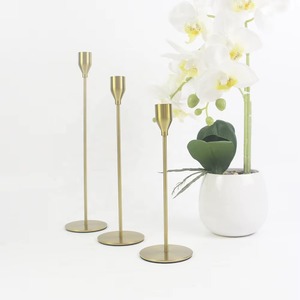 เชิงเทียนยาวแบบคลาสสิกที่เรียบง่ายเหมาะสำหรับการตกแต่งภายในบ้านพื้นที่สมัยใหม่และแบบดั้งเดิมจากอินเดีย - Product Image 5