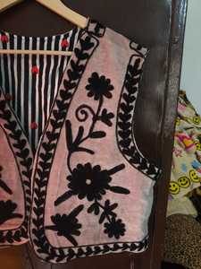 Artisan <b>Women's</b> <b>Pink</b> Handmade Suzani Embroidered Velour Cotton Breathable <b>Vest</b> Coat Boho Ethnic Floral Sleeveless Short - Product Image 2