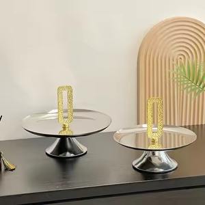 Élégant présentoir à chocolats en métal pour anniversaire, vitrine à bonbons ornée pour embellir la table de célébration et la décoration de fête - Product Image 5