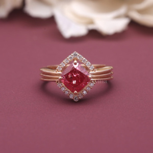 Bague de fiançailles en diamant de laboratoire certifié IGI, taille coussin, avec halo, en argent sterling 925 massif, style vintage géométrique, pour mariée - Product Image 1