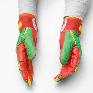 ถุงมือตีเบสบอลหนังคุณภาพสูง ทนทาน สีแดง เขียว เหลือง ปิดด้วยแถบตีนตุ๊กแก สำหรับผู้ใหญ่ ทั้งชายและหญิง อุปกรณ์ฝึกซ้อม - Product Image 3