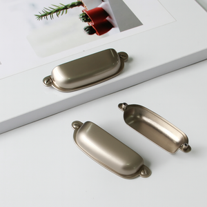 Tirador de aleación de zinc disponible para OEM, herrajes clásicos para muebles, materiales para gabinetes de cocina, cajones de comedor y tocadores de baño. - Product Image 1
