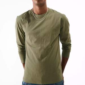 Camiseta Lisa de Manga Larga para Hombre, al por Mayor, Tejido de Algodón Transpirable, Cuello Redondo, Logotipo Personalizado, Alta Calidad - Product Image 5