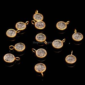 Pendentif Fleur en Cristal de Quartz Naturel Sculpté à la Main, Breloque en Pierre Précieuse, Bijou en Argent Sterling 925, Pendentif en Pierre de Cristal de Quartz 11mm - Product Image 4