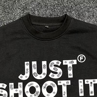 T-shirt noir à manches courtes pour homme avec imprimé plan de construction d'un pistolet au dos, style streetwear, coupe classique, en coton, col rond