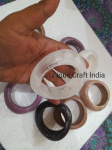 Bracelet en résine de style indien, bijoux en plastique multicolores, bracelets indiens à bon prix - Product Image 2