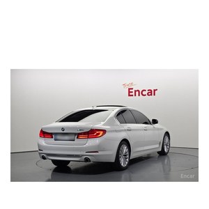 BMW Serie 5 530i Luxury Plus 2020, 79,172 km, Volante a la Izquierda, Caja de Cambios Automática, Emisión Euro V, Asientos de Cuero, Cámara Trasera - Product Image 2