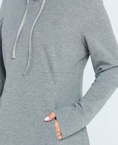 Sudadera con capucha corta de poliéster con estampado de logotipo personalizado de alta calidad para mujer, sudaderas de algodón recortadas transpirables, temporadas de verano e invierno - Product Image 5