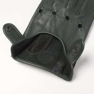 Guantes de Conducción de Piel de Ciervo Verde - Product Image 3