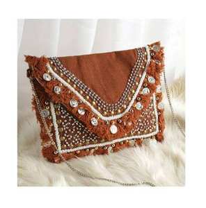 Pochette de mariée de luxe artisanale en résine, sac à bandoulière pour femme avec décorations de perles en résine, accessoire de mode pour mariages - Product Image 5