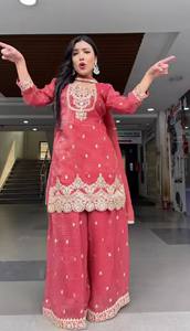 Ensemble de luxe Kurta Palazzo Dupatta pour femme, en soie brodée, style pakistanais moderne, par LD CREATION, idéal pour mariage et fêtes - Product Image 4