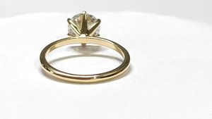 Anillo de Oro de 14K con 2.750 Gramos de Peso de Oro y Diamante Redondo Cultivado en Laboratorio de 1.25 Quilates E-VS1, Corte Redondo con Diamantes Laterales, Joyería para Mujer - Product Image 4