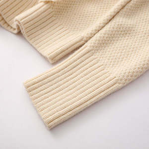 Suéter de punto nuevo de invierno para mujer, suéteres de punto hechos a mano para damas, suéter de punto a rayas con cuello redondo y manga larga - Product Image 5