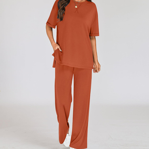 Conjunto de Verano para Mujer, Diseño Personalizado, Transpirable, Bordado, a la Moda, Camiseta de Manga Corta Estampada, Conjunto de 2 Piezas - Product Image 4