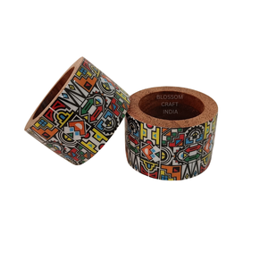 Anneaux de serviette en bois de haute qualité avec motifs élégants en émail, belles décorations peintes, décoration de table à manger - Product Image 3