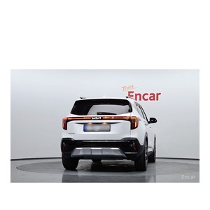 Kia Seltos 2023, 1.6 Turbo, 2WD, Gasolina, SUV con Caja de Cambios Automática, Emisión Euro V, Asientos de Cuero, Cámara Trasera, 29,676 km - Product Image 4