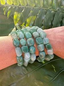 Bracelet en Résine Aventurine Verte, Bijou Artisanal en Cristal et Pierre Précieuse, Cadeau pour Hommes et Femmes, Énergie et Méditation - Product Image 3