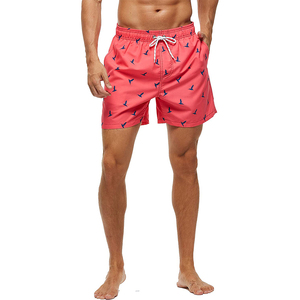 Eleva tu Estilo Playero con Nuestros Shorts Hawaianos para Hombre, con Estampados Tropicales, Corte Relajado y Material Suave para la Experiencia Isleña Definitiva - Product Image 1