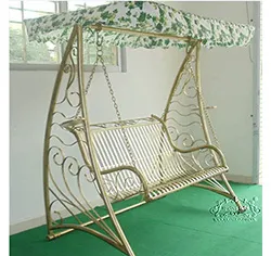 Columpio de Jardín de Hierro Forjado para Exteriores con Toldo, Elegante Banco Columpio para Patio, Estructura Metálica Resistente, Cómodo Columpio de 3 Plazas - Product Image 3