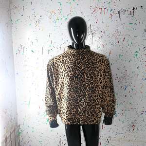 Sudadera LEOPARDS con cuello alto 100% algodón, sudadera de cuello ancho URBAN PRODUCTIONS - Product Image 4