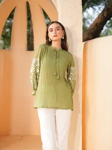 Blusa de Chifón con Bordado Verde de Diseño Lujoso, Estilo Camisa, Manga Larga, para Brunch, Compras y Salidas Diurnas, a Precio de Mayoreo - Product Image 6