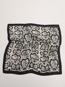 Tela de Satén Suave para Bufandas con Impresión Personalizada, para Promoción de Marca, Etiquetas, Regalos, Fabricación OEM y ODM en Europa e Israel - Product Image 2