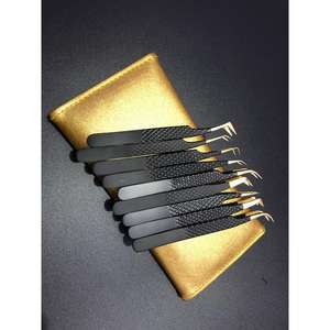 Pince à épiler professionnelle en acier inoxydable courbée pour extensions de cils, pour une création facile de fans volumineux et un prélèvement de cils. - Product Image 1