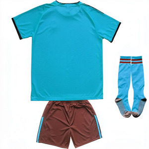 Tenue de football à prix abordable, best-seller, en tissu doux, design personnalisé, vente en ligne, vêtements de sport de qualité supérieure, sur mesure - Product Image 1