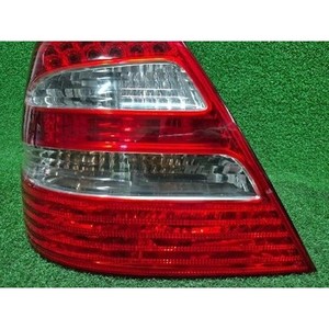 Luz Trasera Izquierda para Clase E 2002-2009, Usada, OEM A2118200564 - Product Image 2