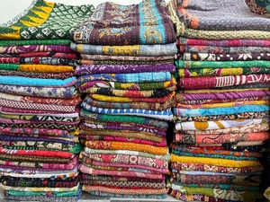Wholesale Handmade Indian Vintage Kantha <b>Quilt</b> Blanket Reversible Cotton Bedspread Assorted Bohemian Patchwork Throw <b>Bedding</b> Hom - Product Image 5