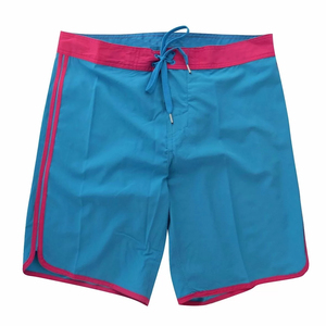 Shorts de bain personnalisés à séchage rapide en polyester pour hommes, shorts de plage et de surf avec cordon de serrage, maillots de bain OEM ODM - Product Image 1