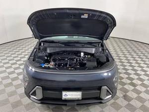 Voiture d'occasion fiable <span class=keywords><strong>Hyundai</strong></span> <span class=keywords><strong>Kona</strong></span> SEL SUV 2024 (2.0L 4 cylindres CVT) - Product Image 2